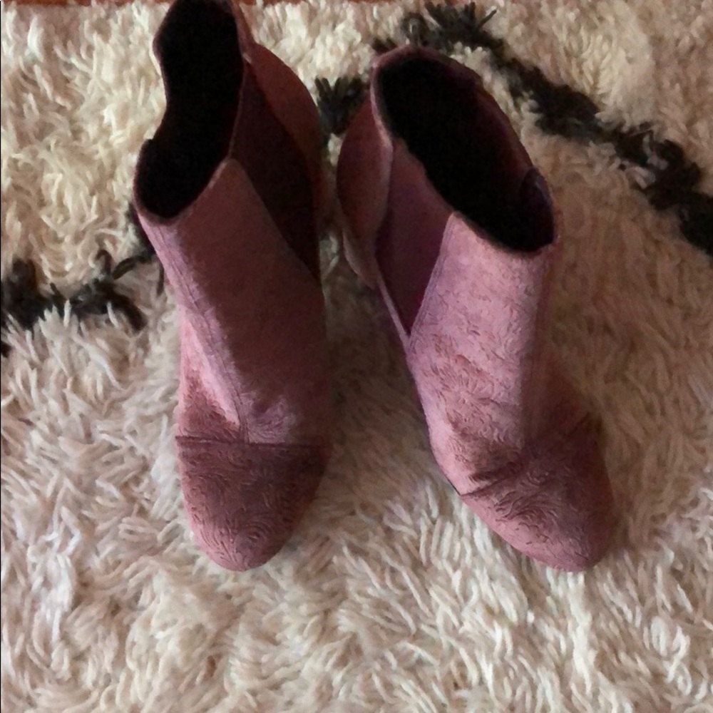 Sam Edelman velvet pink booties